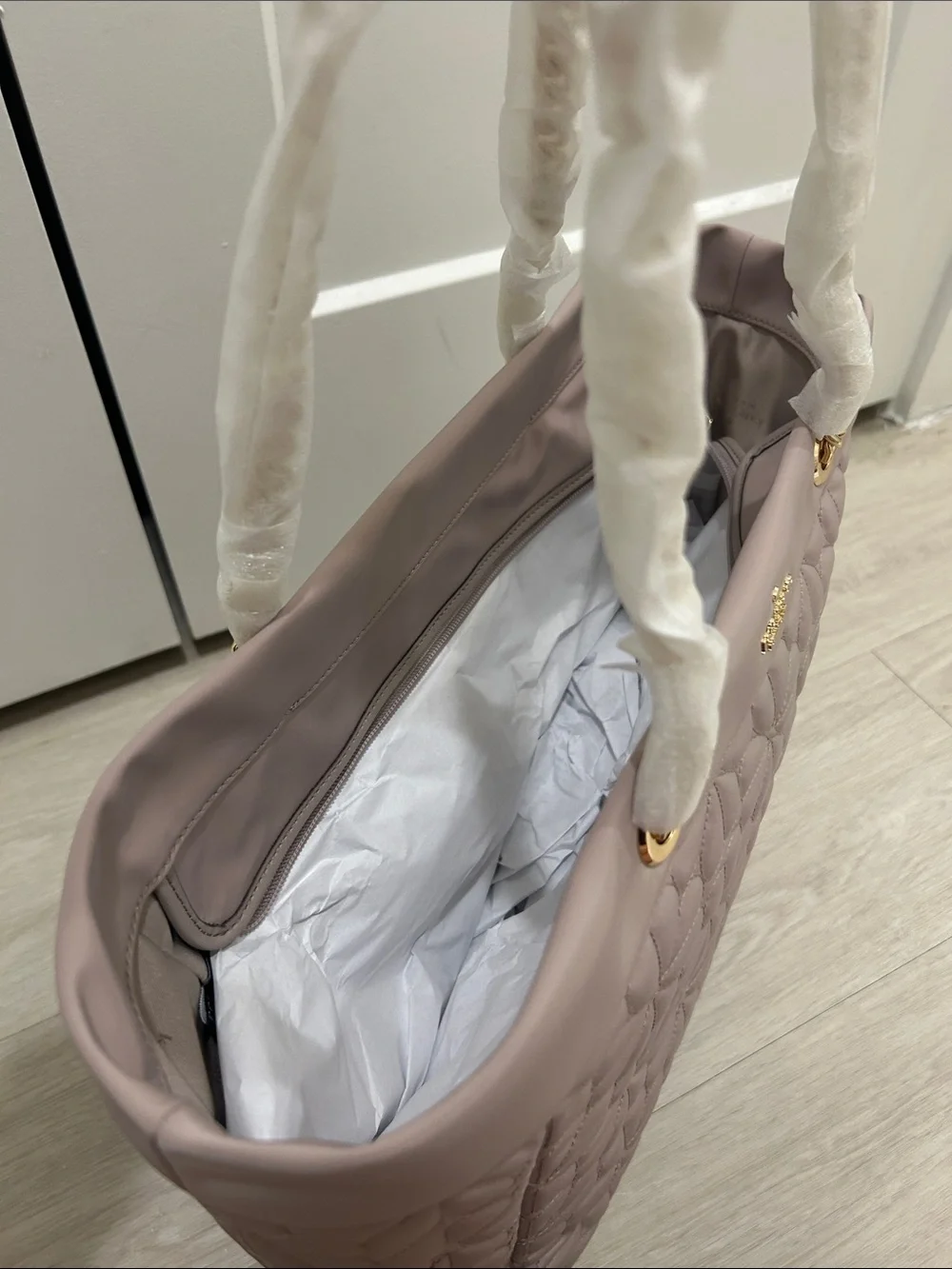 Kate Spade (NWT) Spade Flower Quilted Fabric XL Tote in Cozy Grey